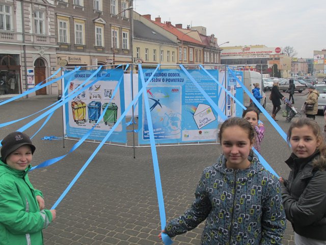 Instalacja przestrzenna na placu Chrobrego