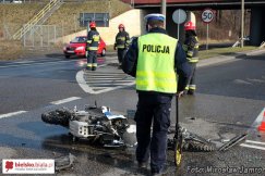 Zderzenie osobówki z motocyklem - foto