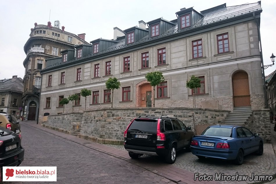 Nowy hotel koło zamku