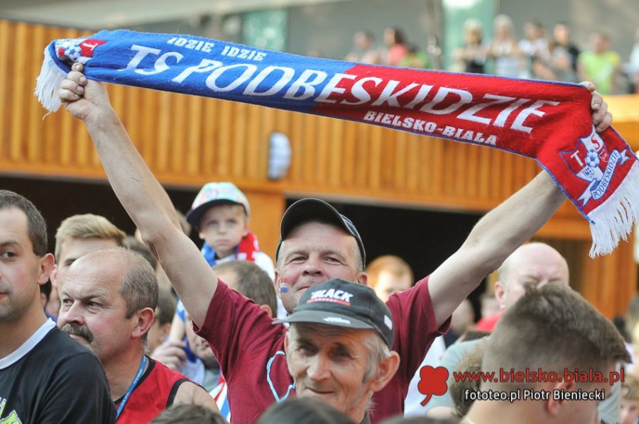Rekordowe stypendia. Nawet 20 tys. zł miesięcznie