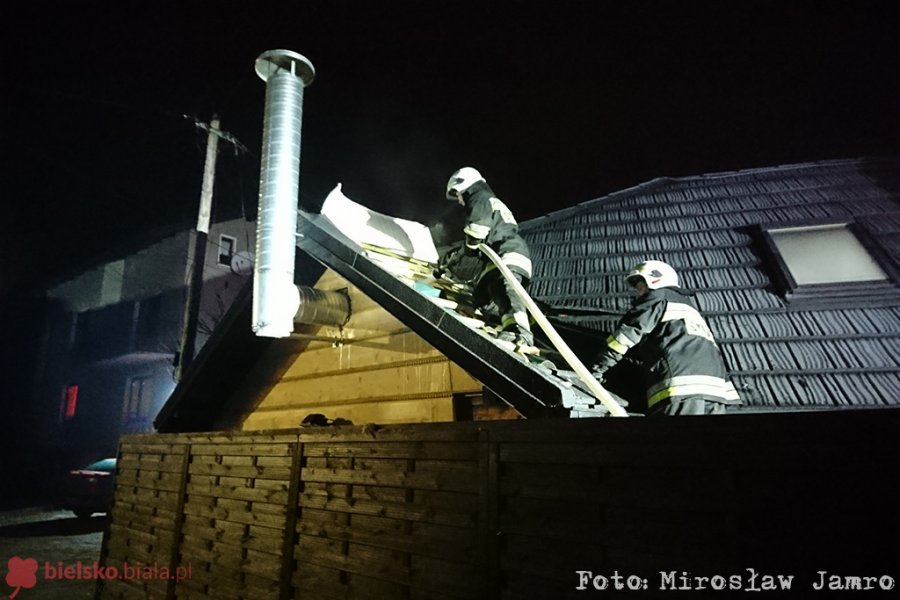 Pożar w restauracji. Osiem zastępów w akcji - film