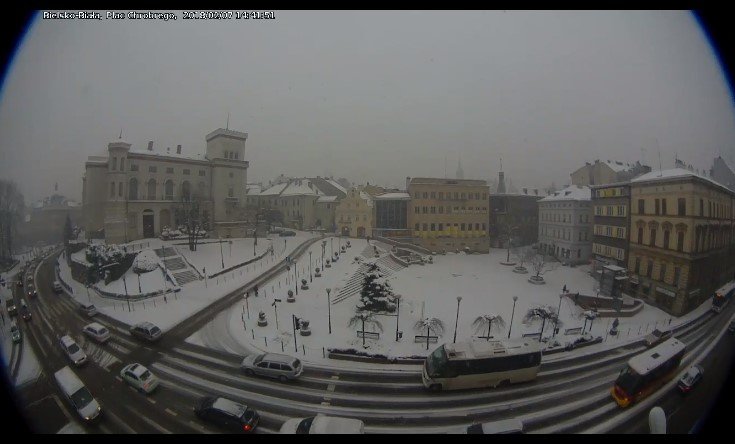 Śnieg paraliżuje miasto. Zawiedli synoptycy?