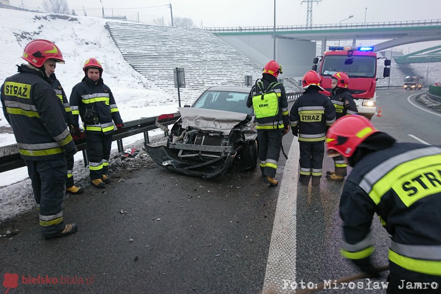 Poważny dzwon na "zakręcie idiotów" - foto