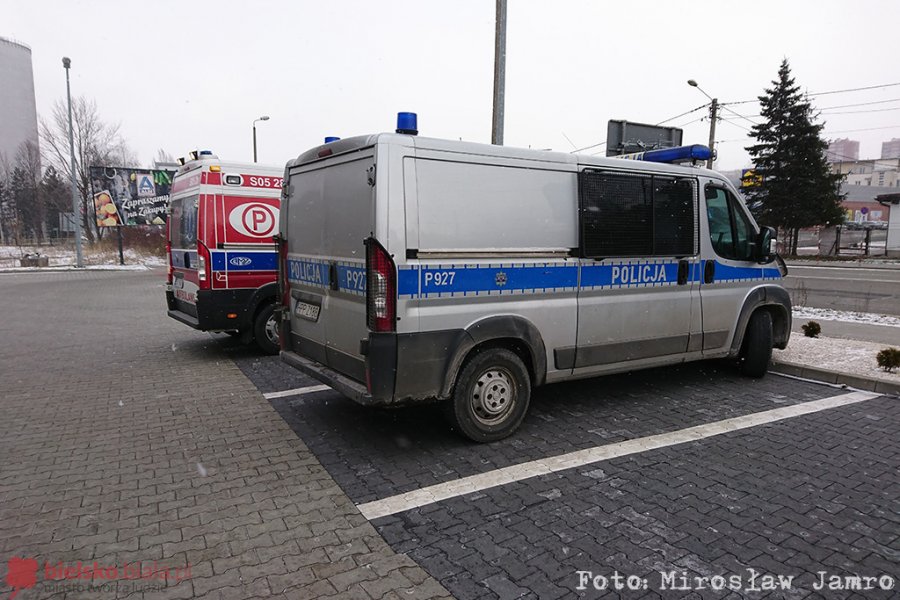 Policjanci uratowali mu życie - foto