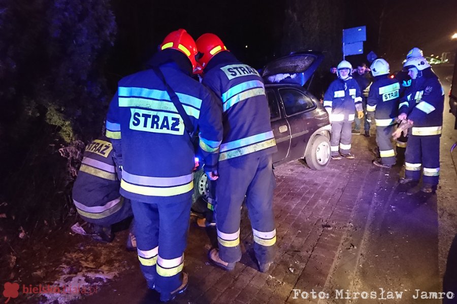 Staranował ogrodzenie przy Komorowickiej - film