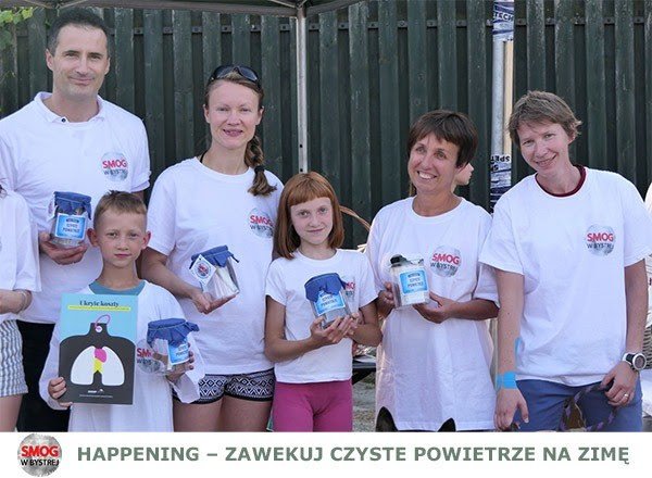 Zawekowany słoik z czystym powietrzem w prezencie