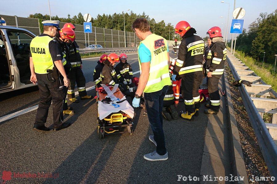 Groźny wypadek na "zakręcie idiotów". Motocyklista jechał za szybko - foto