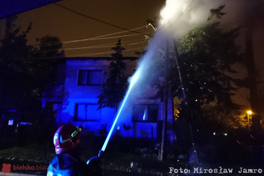 Pożar słupa energetycznego. Liczne awarie sieci - foto