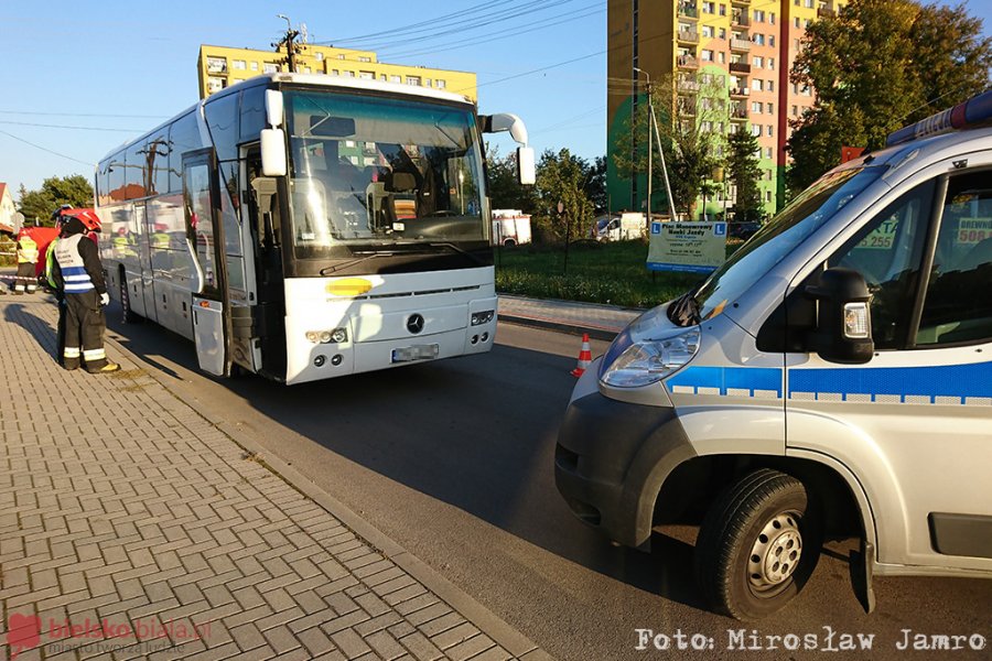 Tragedia na drodze. Autobus przejechał po rowerzyście - foto