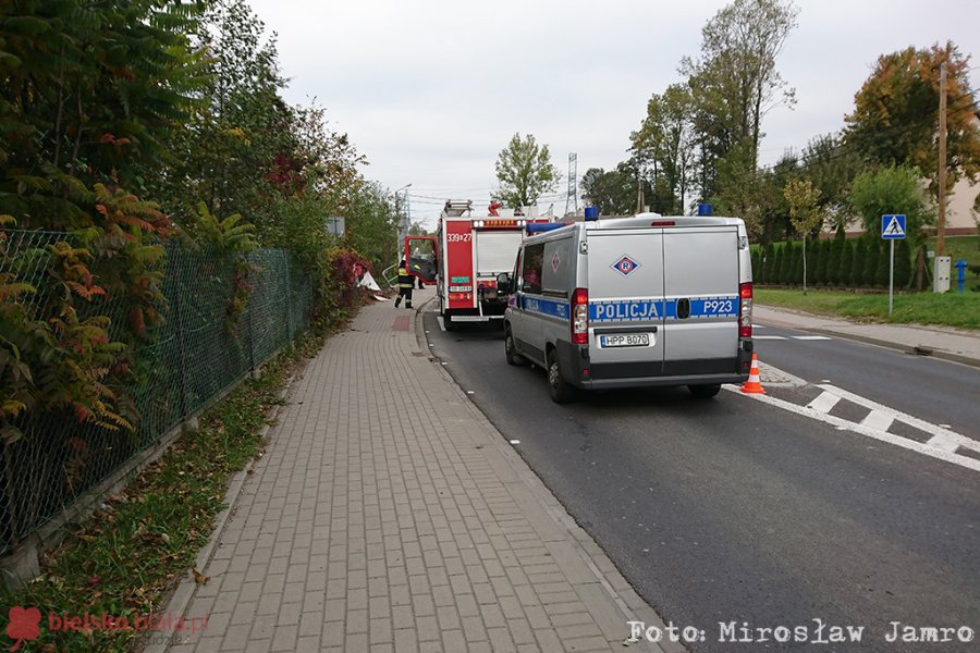 Zdemolowała płot i barierę. Została pouczona - foto