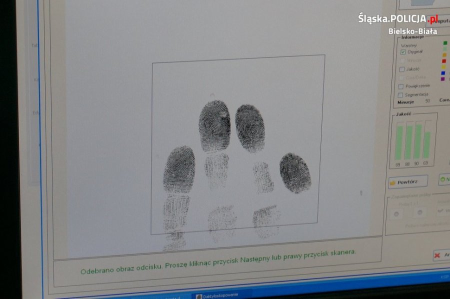 Policja zatrzymała kuriera. Kradł pieniądze za dostarczone przesyłki?