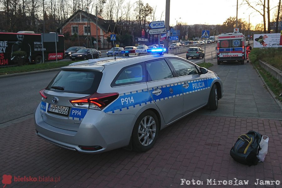 Pijany pieszy wpadł pod koła na Andersa. Wyszedł bez szwanku! - foto