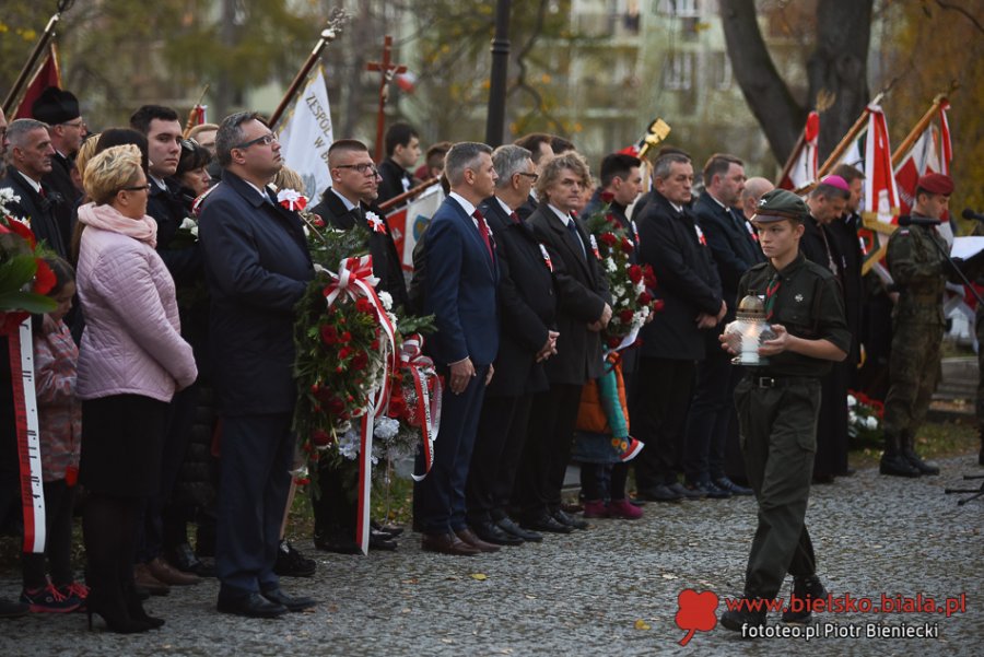 Tłumy na Cmentarzu Wojska Polskiego. Ten dzień zjednoczył bielszczan