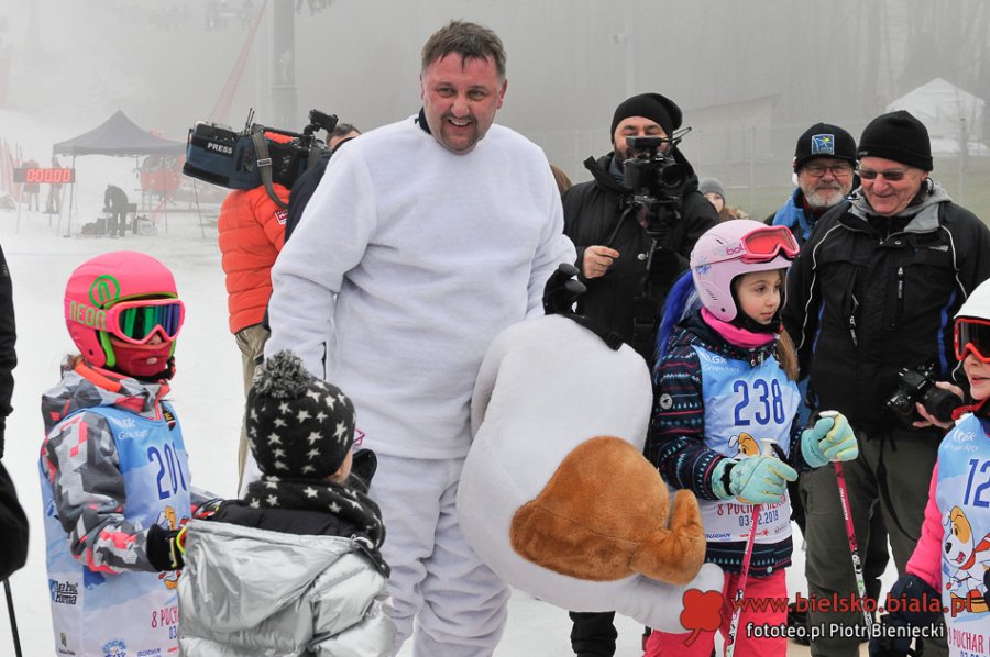 Prezydent w roli Reksia na Dębowcu. Język zasłaniał mu widok ZDJĘCIA