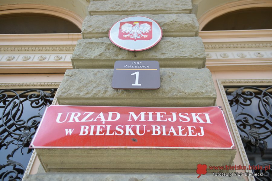 Urzędnicy przesłuchiwani w prokuraturze. Chodzi o pieniądze dla klubu