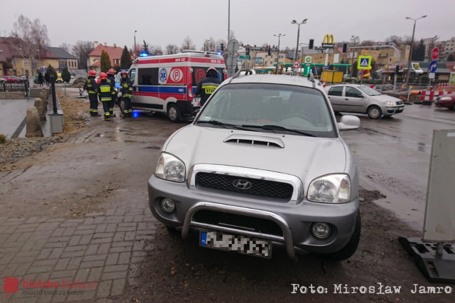 Potrącenie pieszego na Żywieckiej. Mandat za wtargnięcie na przejście - foto