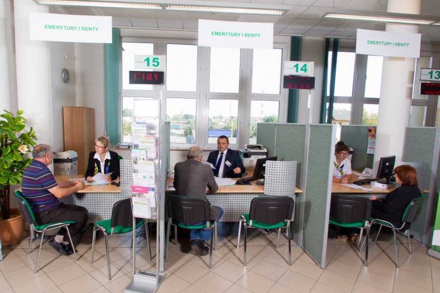 Matczyna emerytura także dla mężczyzn. Setki wniosków w kilka dni
