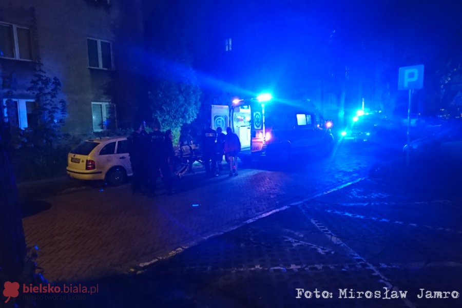 Pijany wyskoczył z okna budynku...dwa razy. Chciał wygrać zakład? - foto