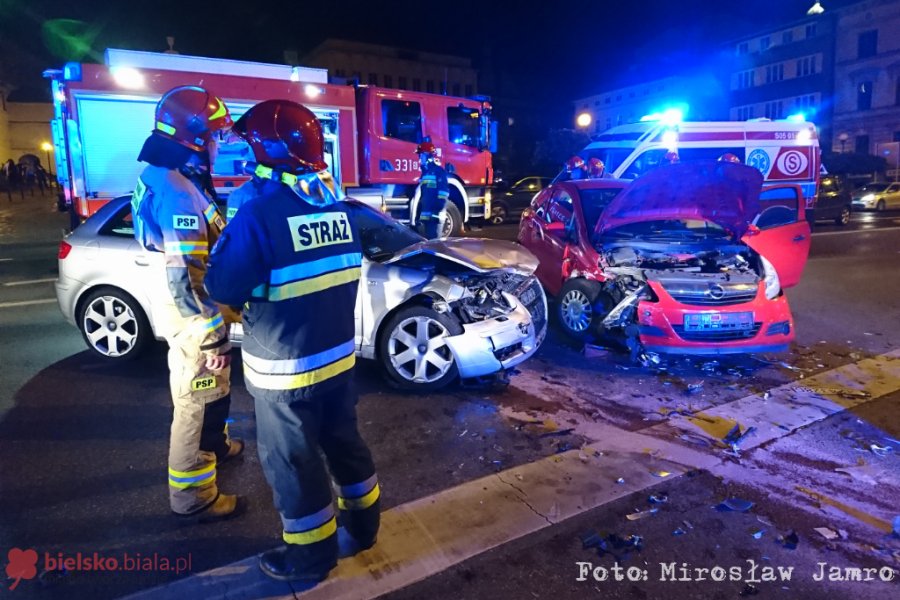 Nocny dzwon obok zamku. Sprawczyni nie ustąpiła pierwszeństwa - foto