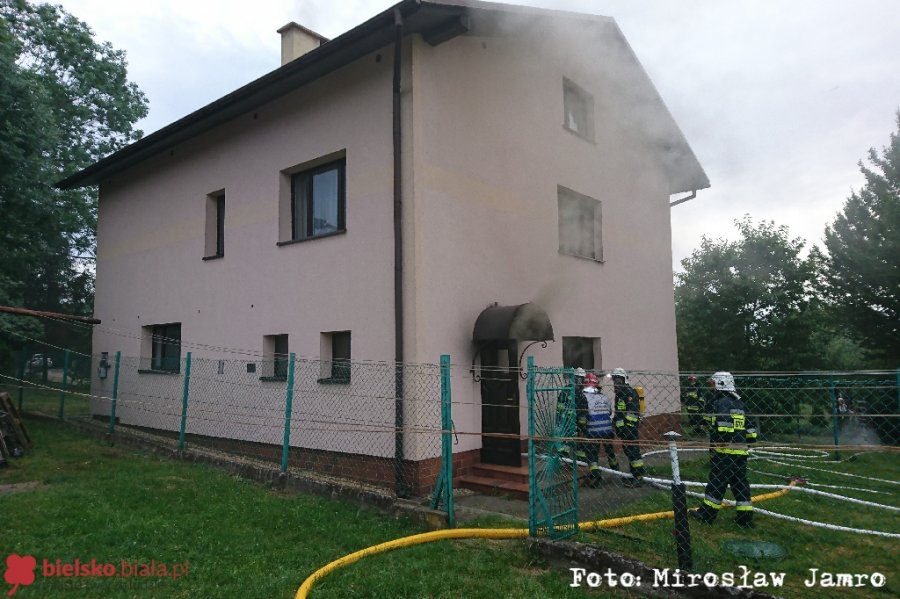 Pożar w budynku przy Kryształowej. Spłonęła pralnia z wyposażeniem - foto