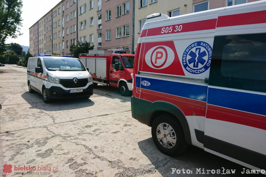 Alarm w bloku przy Zwierzynieckiej. Metan i czad w kilku mieszkaniach! - foto