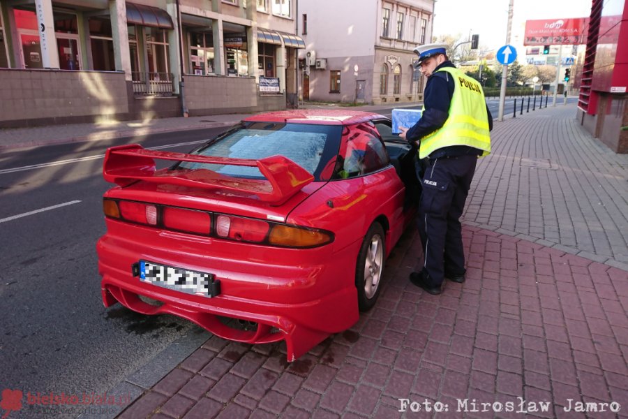 Nietrzeźwy pojechał umyć auto. Mężczyźnie zatrzymano prawo jazdy - foto