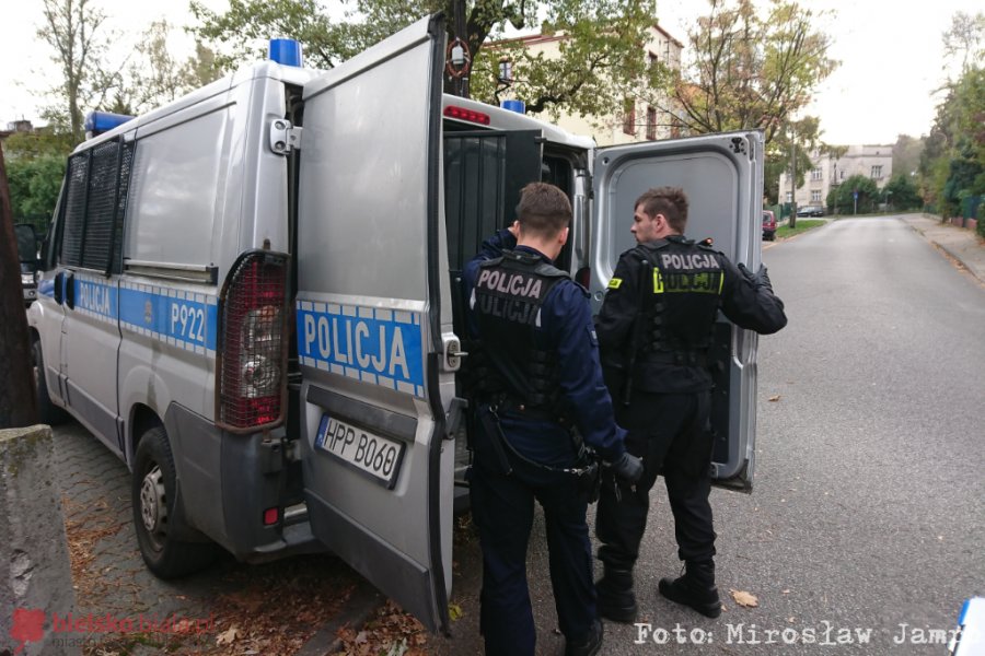 Zdemolował mieszkanie przy Młyńskiej. Napastnika zatrzymali policjanci - foto