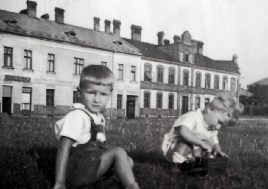 Sąsiedzi. Fascynująca opowieść o mieście, jakiego już nie ma