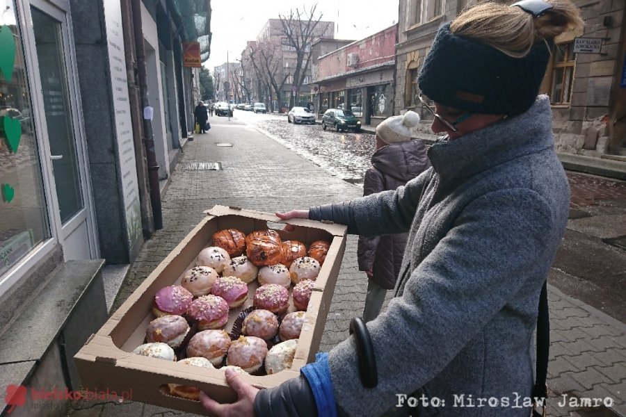 Tłusty Czwartek przed wielkim postem. Kto dziś nie zje pączka?