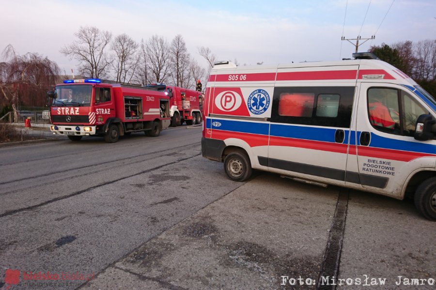 Pożar w zakładzie w Wapienicy. Ewakuacja pracowników - foto