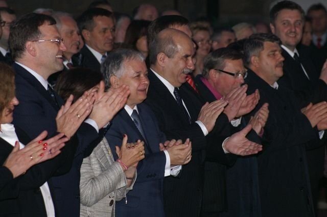 W rocznicę katastrofy smoleńskiej. PiS chce porozumienia z prezydentem Bielska-Białej