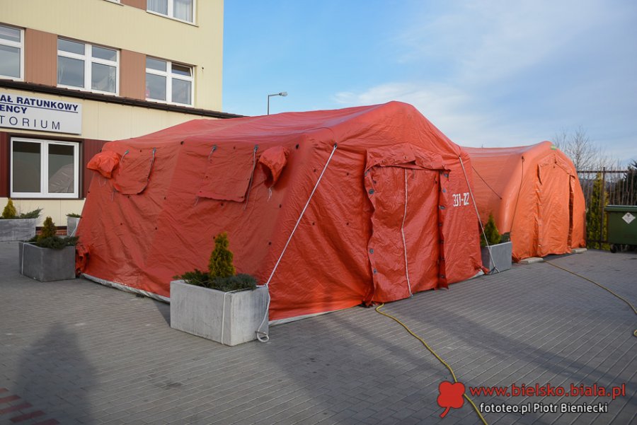 Mniej osób z nadzorem epidemiologicznym
