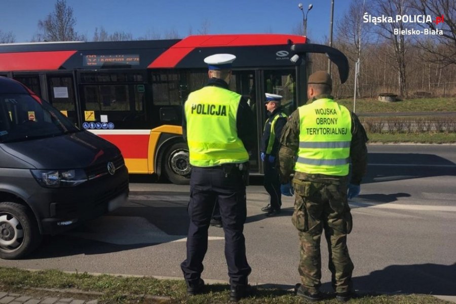 Skończył się czas pobłażania. Sypią się mandaty za łamanie nowych przepisów