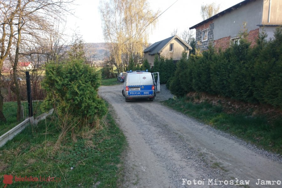 Wypadek na motocyklu crossowym. Nastolatek złamał nogę - foto