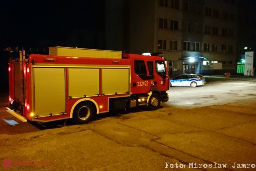 Wdrapał się na komin elektrociepłowni. Chciał popełnić samobójstwo - foto