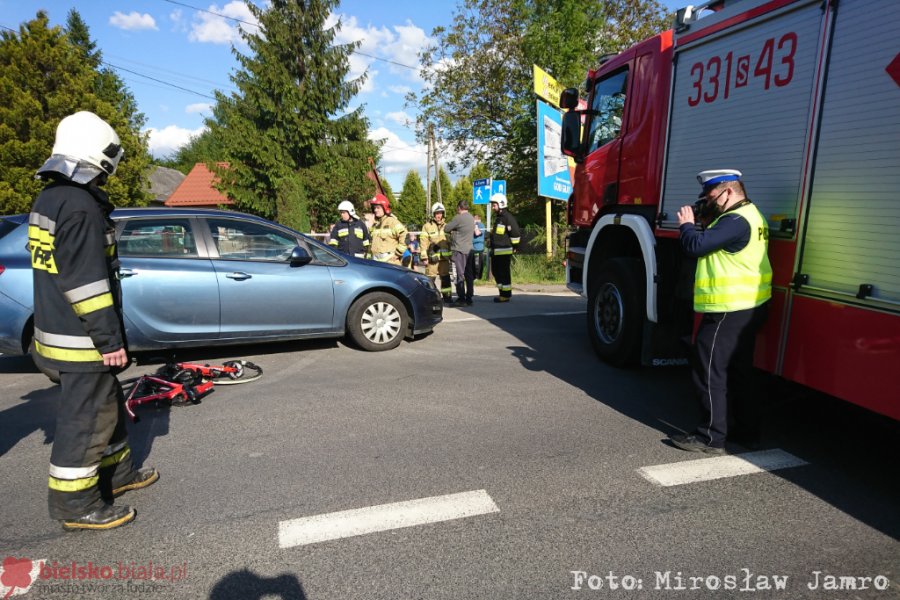 Pilne! Dwie rowerzystki w stanie ciężkim. Lądował śmigłowiec LPR - foto