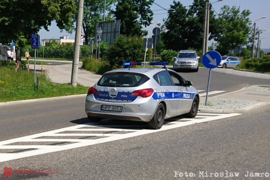 Akcja policji pod Szyndzielnią. Kierowcy masowo łamią zakaz ruchu - foto