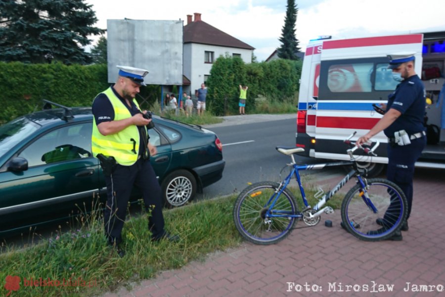 Potrącenie rowerzysty. Poszkodowany nie jechał po ścieżce rowerowej - foto