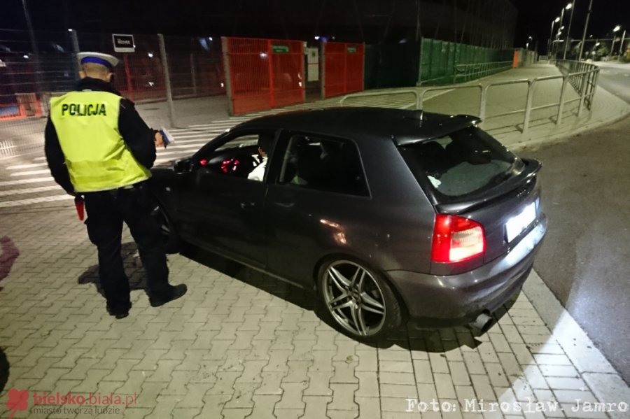 Nocna kontrola na Żywieckiej. Przekroczył dopuszczalną prędkość o 50 km/h! - foto