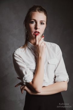 3. Sara Rybarska
