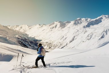 Dlaczego odpowiedni ubiór na narty jest tak ważny?