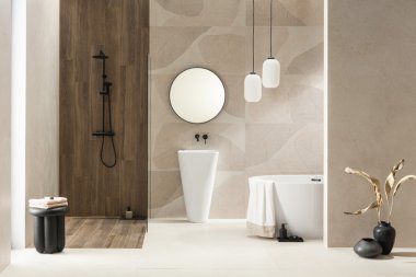 Mała łazienka z wanną – inspiracje aranżacyjne