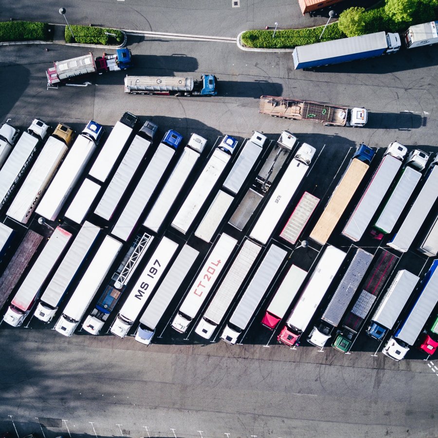 Faktoring najlepszym sposobem na rozładowanie zatorów płatniczych branży transportowej!