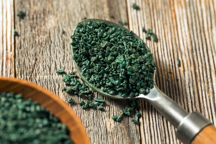 Superfoods w kapsułce? Spirulina na zdrowie i urodę