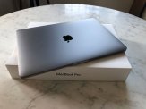 Apple MacBook Pro 13.3 połowa 2017 r., Space Grey