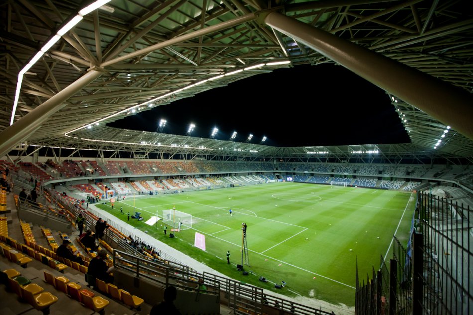 Będą telebimy na stadionie