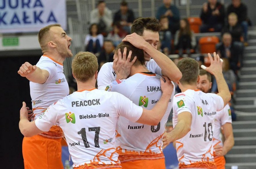 Kolejne punkty odrobione. Nadal walczą