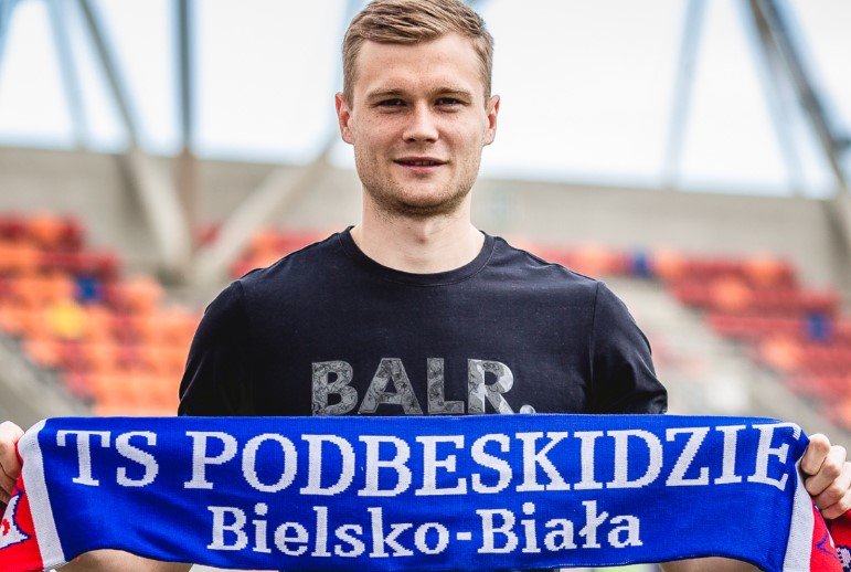 Środkowy obrońca z nowym kontraktem