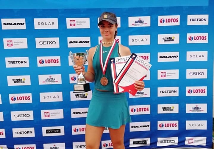 Trzy medale tenisistki bielskiego klubu