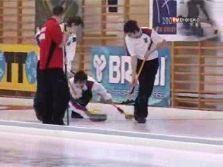 Curlingowe zmagania rozpoczęte